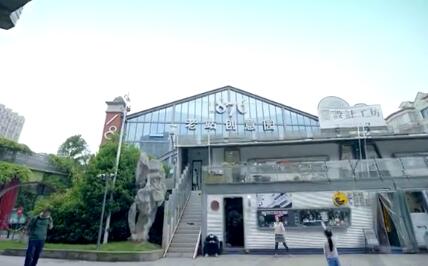 少年壮志不言愁，城市猎人守春秋，上海青年民警共唱《骄傲的少年》